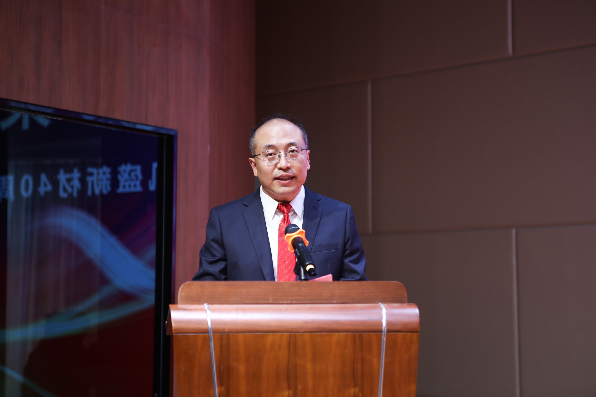 凝心聚力·風(fēng)雨同舟 凱盛新材40年周年慶及人物頒獎(jiǎng)表彰大會(huì)圓滿(mǎn)舉行